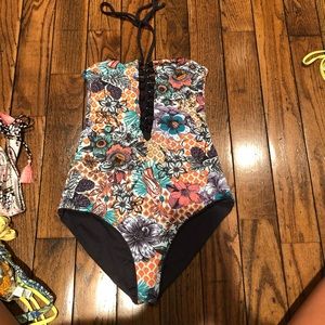 MAAJI ONE PIECE SWIMSUIT